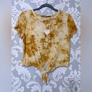 10/$25 • Rebel Sugar “California Crystal Cove” Tie Dye‎ Knotted Tee